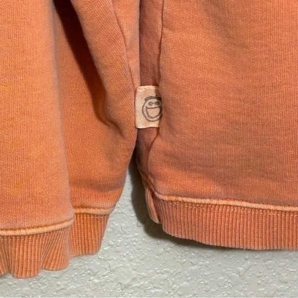 Life Is Good stone washed orange distressed pullover hoodie. Men’s Small - Picture 8 of 9